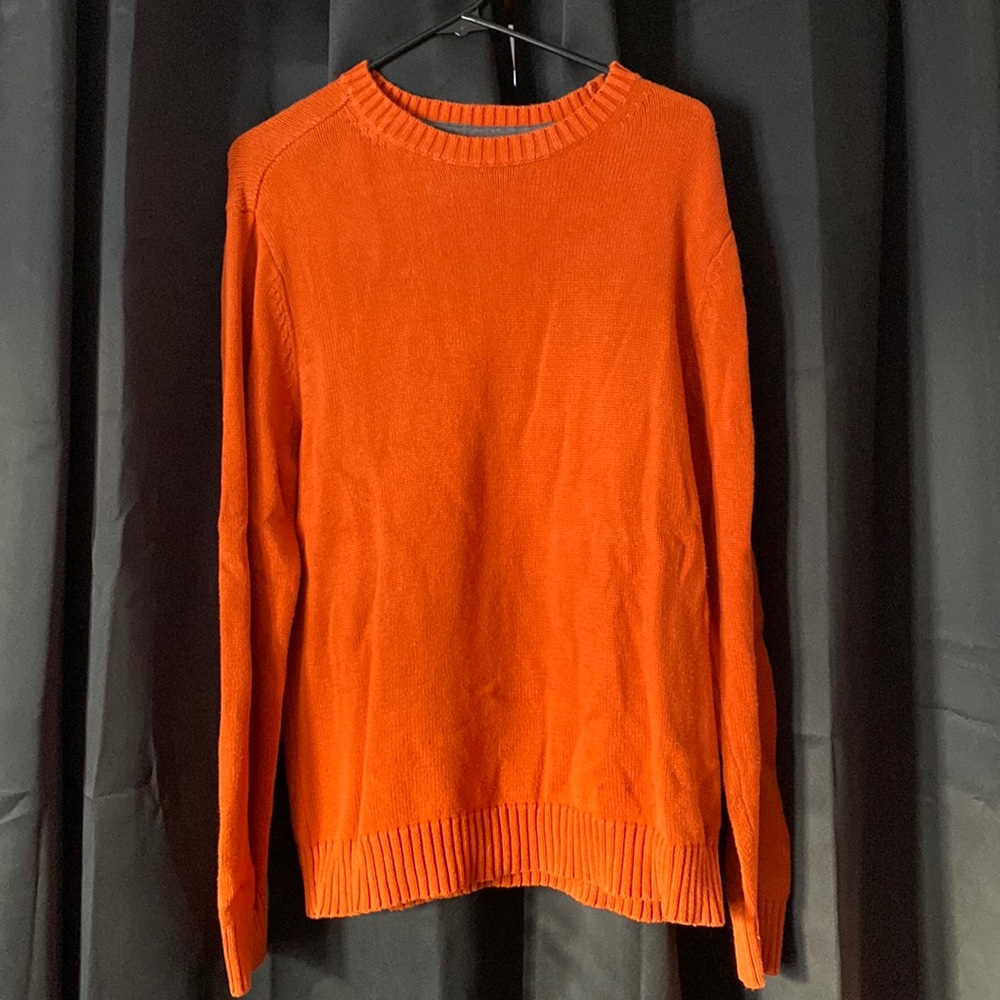 St. John’s bay knit sweater. Med